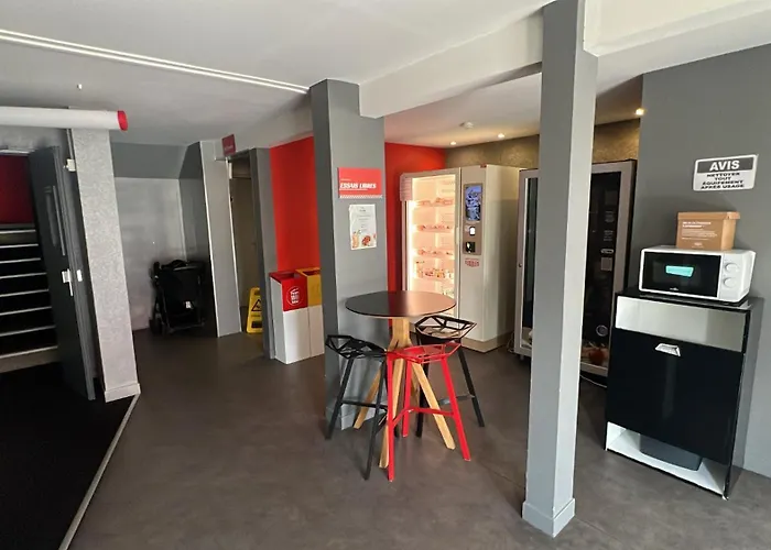 Enzo Hotels Trappes By Kyriad Direct